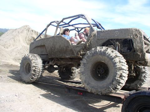 1979 Ford Bronco - Loading up