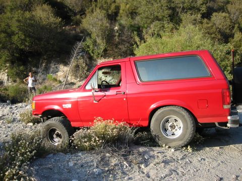 1988 Ford Bronco - Who invited the weirdo?