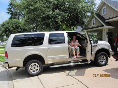 2005 Ford Excursion “Blondie”