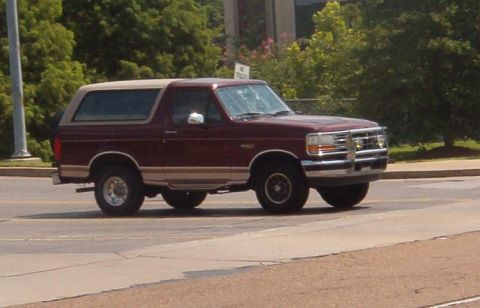 1983 Ford Bronco - Maroon '95 EB