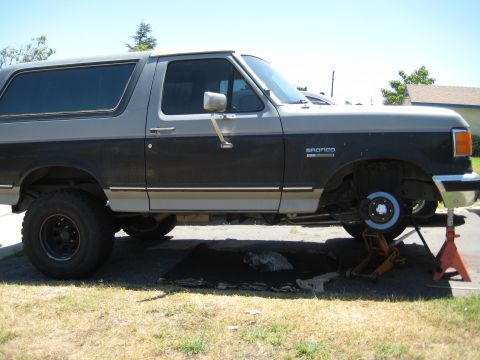 1990 Ford Bronco “ChaseHorse”