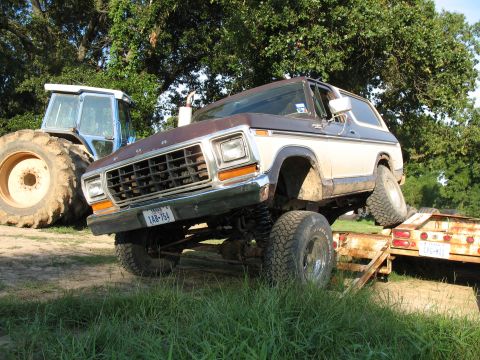 1979 Ford Bronco - droop
