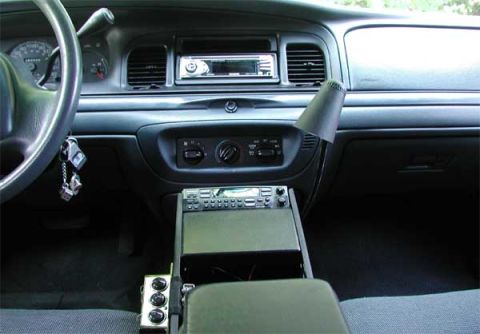 1999 Ford Crown Victoria photo