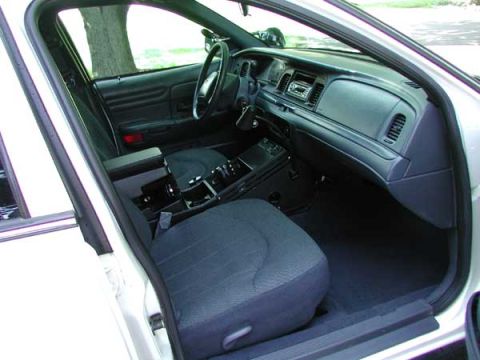 1999 Ford Crown Victoria photo