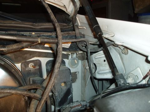 2003 Ford Crown Victoria - that is the hole i ran the wiring though.