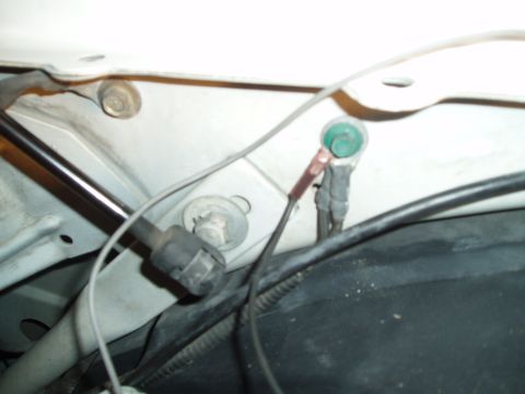 2003 Ford Crown Victoria - ground wire