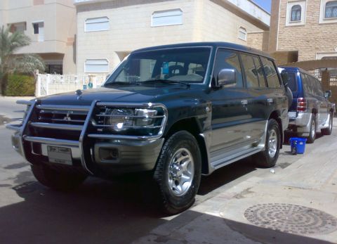 2000 Mitsubishi Montero “P”