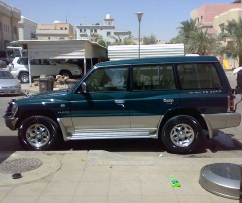 2000 Mitsubishi Montero “P”