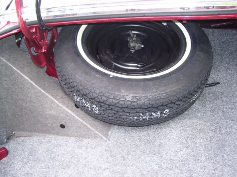1979 Ford Thunderbird - The spare tire in the trunk has white lettering on the sidewall.