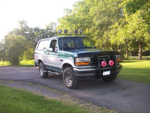 1991 Ford Bronco photo