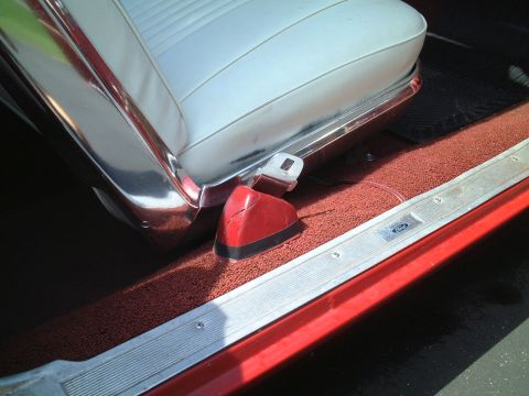 1967 Ford Galaxie - Cracked seatbelt cover