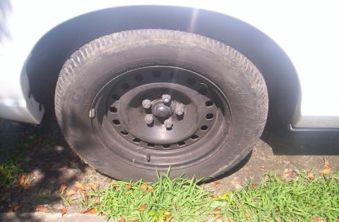 2001 Ford Crown Victoria photo