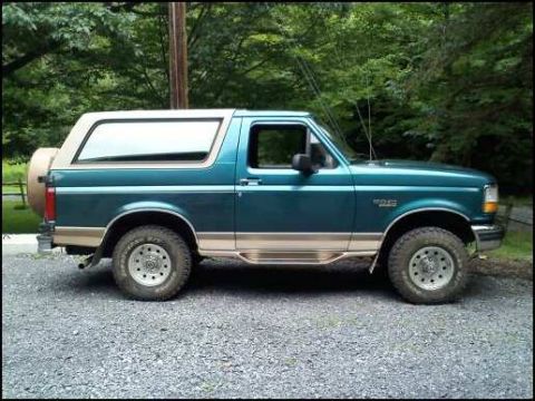 1996 Ford Bronco photo