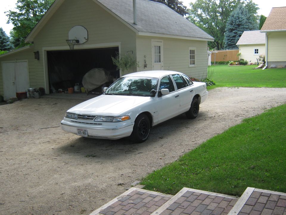 1997 Ford Crown Victoria in 2009