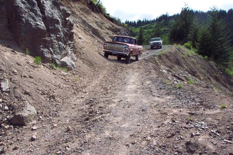 1989 Ford F-150 - Jim working his way around a slide on the road out.
