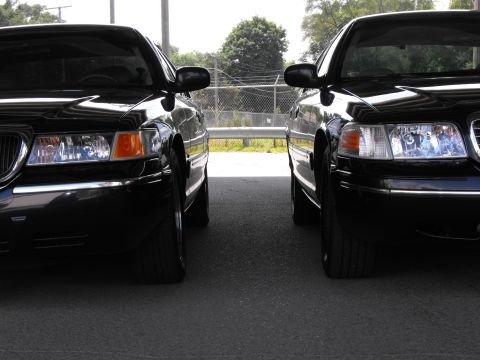 1999 Ford Crown Victoria photo
