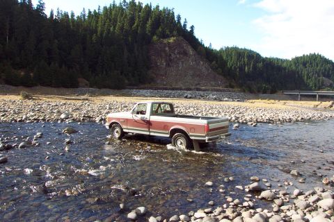 1989 Ford F-150 - A little water sport.