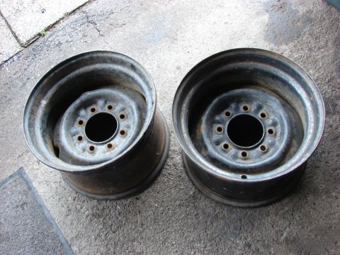 1985 Ford F-150 - OEM Ford Camper Special Wheels - 16.5 x 9.75