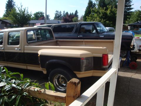 1988 Ford F-350 - Got rid of the rack, getting the truck ready for the camper