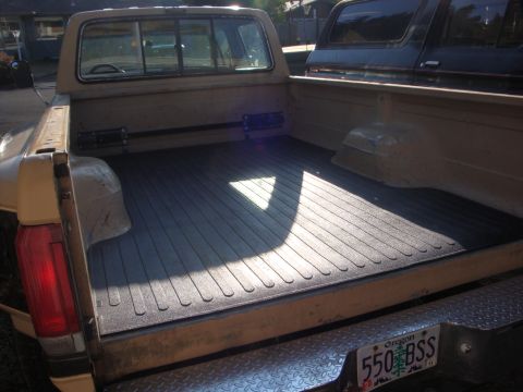 1988 Ford F-350 - Got a rubber bed mat