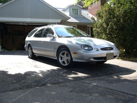 1998 Ford Taurus photo