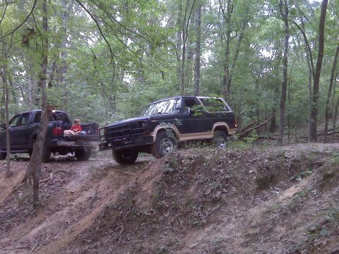 1983 Ford Bronco - I couldn't make that turn, so I backed up the side of the ravine.
