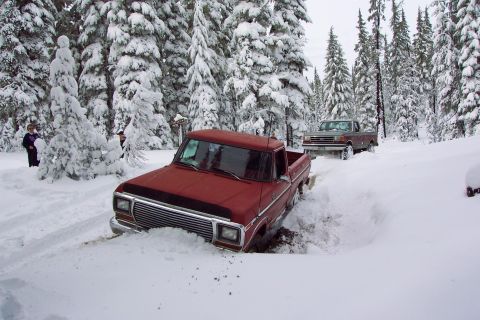 1989 Ford F-150 - Jim backed into 'another' ditch, why does this not surprise me, and I had to pull him out, again. But this time I have the tires for it. (d…