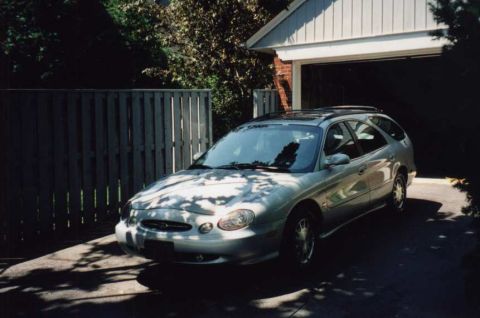 1998 Ford Taurus photo