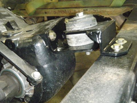 1978 Ford Bronco - Vehicle transmission mount with rubber isolators and hardware shown in detail.