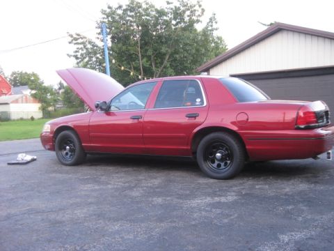 2000 Ford Crown Victoria photo