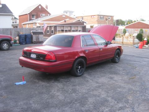 2000 Ford Crown Victoria photo