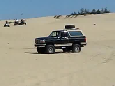 1979 Ford Bronco - Scott jumping