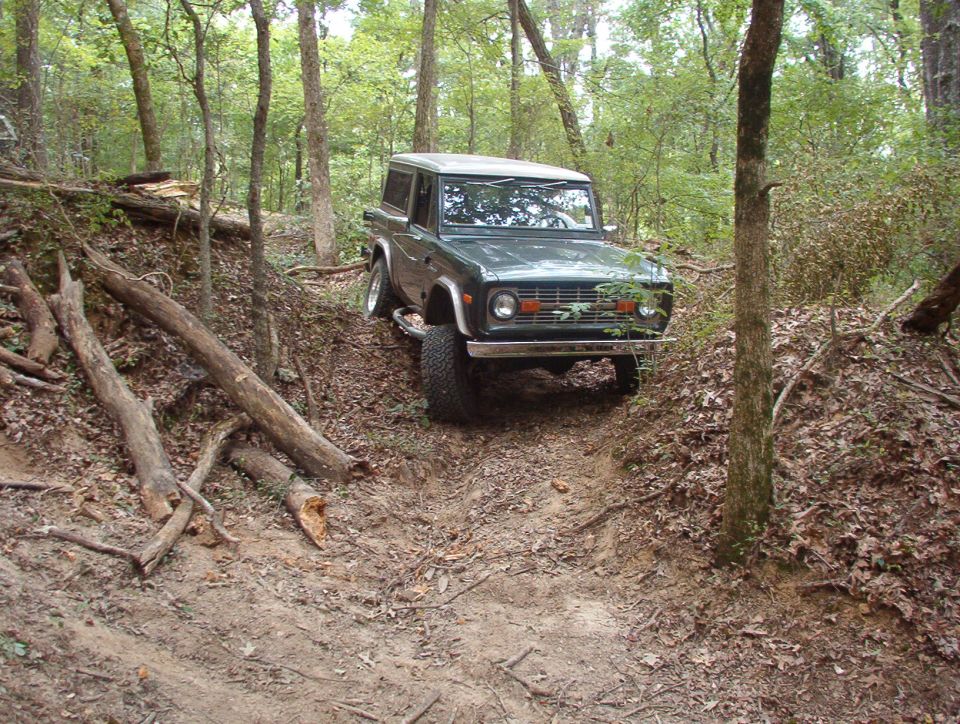 This little burm is the tightest spot on this trail.