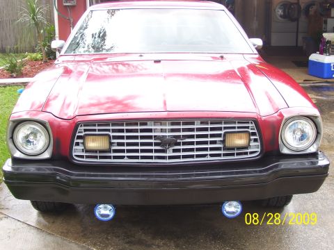 1975 Ford Mustang II - 08/09 front