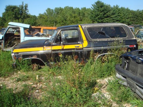 1985 Chevrolet C/K Pickup “Her mud truck”