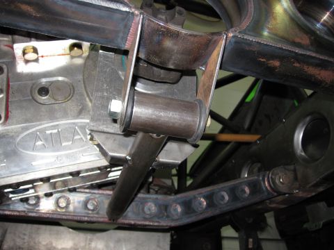 1995 Ford Bronco - This image shows custom suspension components and a transfer case, not a 1995 Ford Bronco.