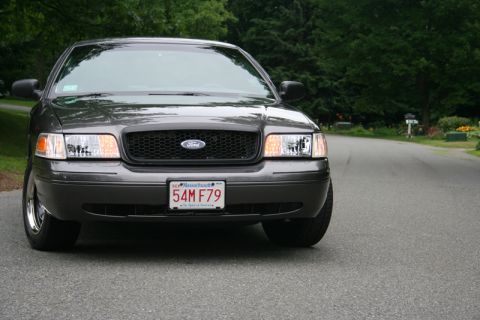 2000 Ford Crown Victoria photo