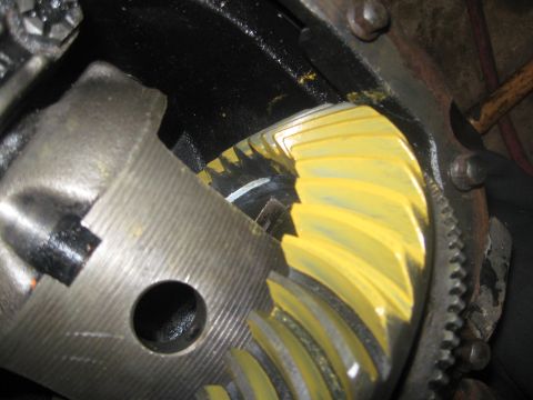 1995 Ford Bronco - Close-up view of differential gears, showing yellow marking compound applied to the teeth.