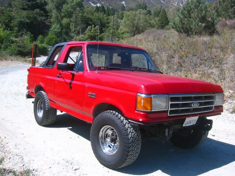 1988 Ford Bronco - Sept 5, 2009 Staging area to Lost Lake at Lytle creek.
