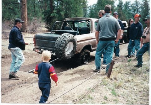 1996 Ford Bronco - Paul lost a bead in "The Pit"