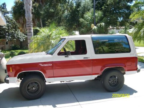 1985 Ford Bronco photo