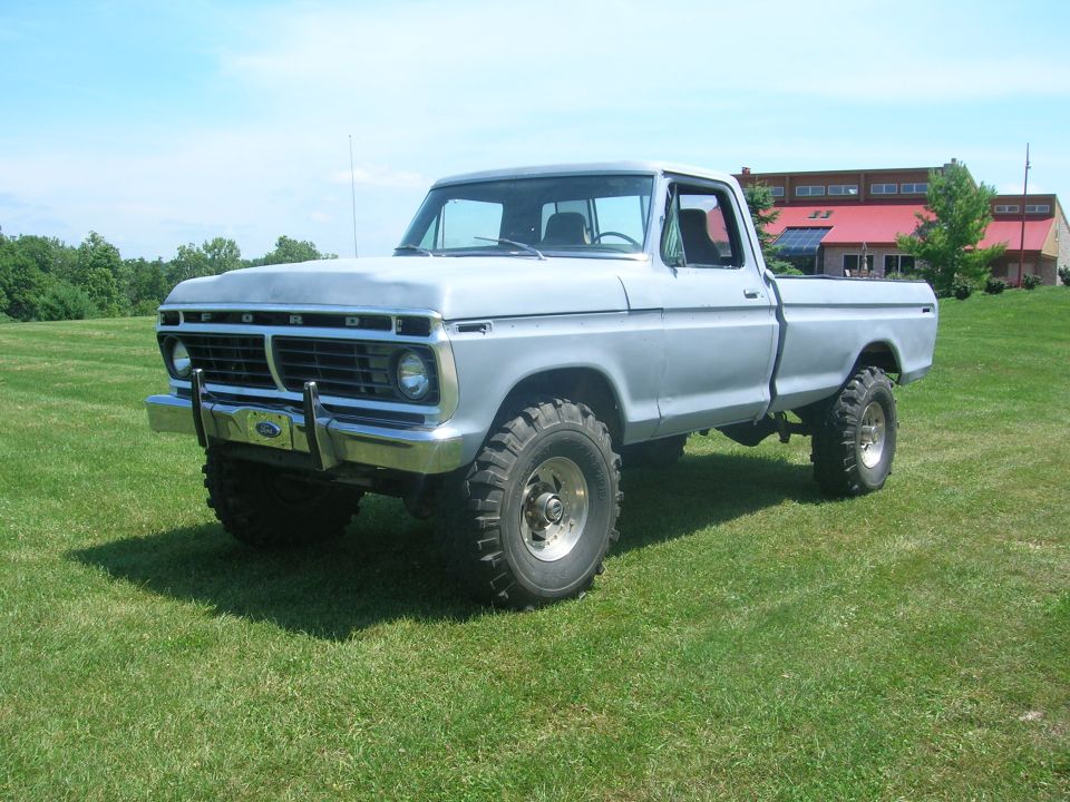 1975 Ford F-250 “Factory Highboy”