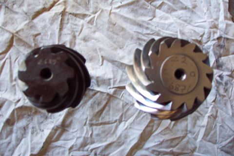 1996 Ford Bronco - Dana 44 3.55 vs. 5.13 Pinion. (6/10/2002)