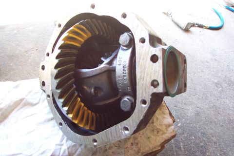 1996 Ford Bronco - Dana 44 Third Member with 5.13 Gears Installed. (6/10/2002)