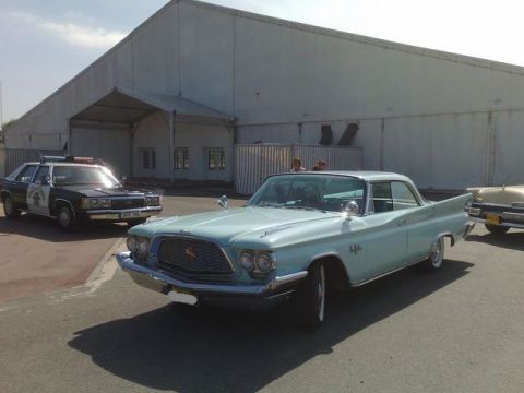 1991 Ford Crown Victoria - Edition 2009 Chrysler NewYorker 60 & my CVPI