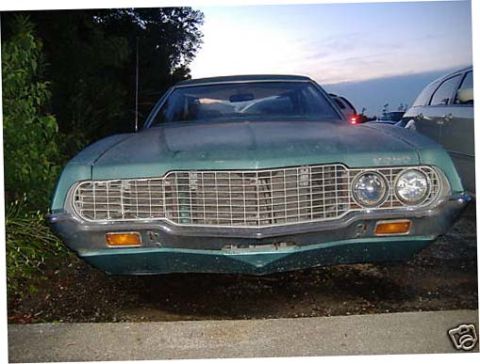 1971 Ford Ranchero - This car's grille and headlight design suggest a 1970 model year, not 1971.