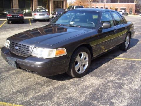 2004 Ford Crown Victoria - 2004 Ford Crown Victoria LX Sport (stock)