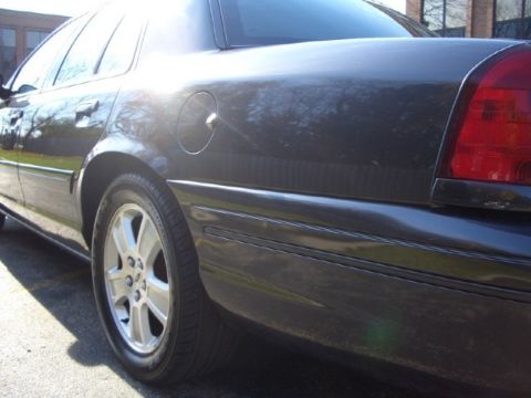 2004 Ford Crown Victoria - 2004 Ford Crown Victoria LX Sport (stock)