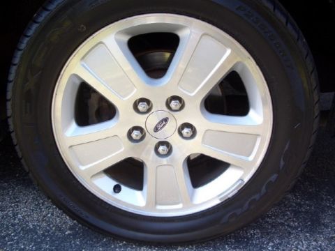 2004 Ford Crown Victoria - 2004 Ford Crown Victoria LX Sport (stock)