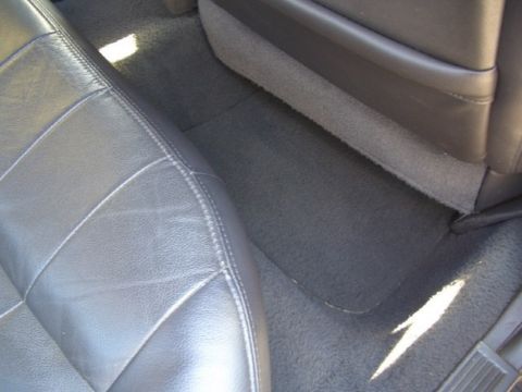 2004 Ford Crown Victoria - 2004 Ford Crown Victoria LX Sport (stock)